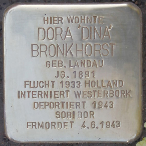 Dora Bronkhorst